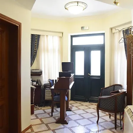 Aiolis Hotel *