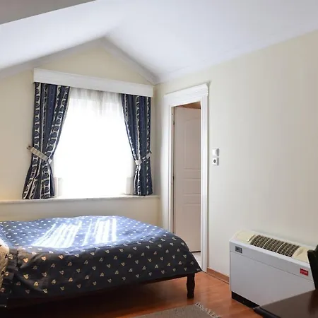 Aiolis Hotel